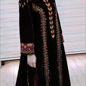 pommah gyzyl köynek