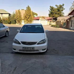 Toyota Camry 2005
