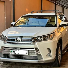 Toyota Highlander 2019
