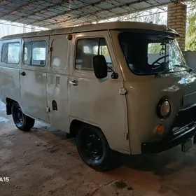 UAZ Profi 1998