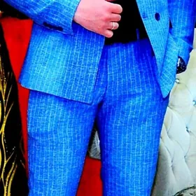 kastyum bryuk klassik