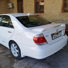 Toyota Camry 2004