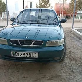 Daewoo Nubira 1998