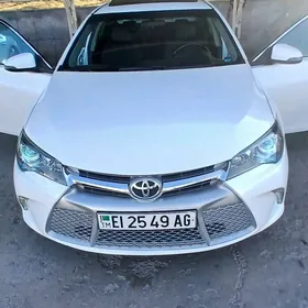 Toyota Camry 2016