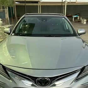Toyota Camry 2020