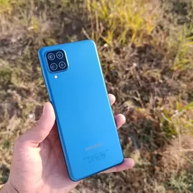 Samsung A12