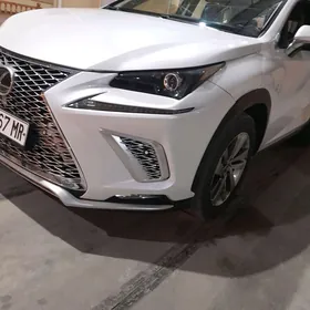 Lexus NX 300 2020