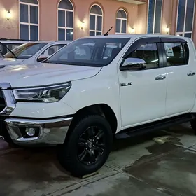 Toyota Hilux 2025
