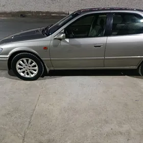 Toyota Camry 2001