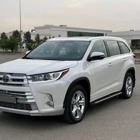 Toyota Highlander 2019