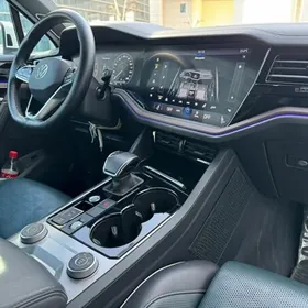 Volkswagen Touareg 2021