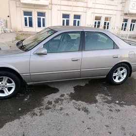 Toyota Camry 1999