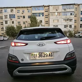 Hyundai Kona 2021