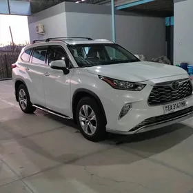 Toyota Highlander 2020