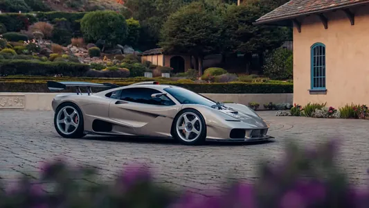 McLaren F1-i döredeniň superkary entek ýygnalmanka 20 million dollara satylýar