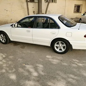 Hyundai Sonata 1996