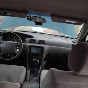 Toyota Camry 1998