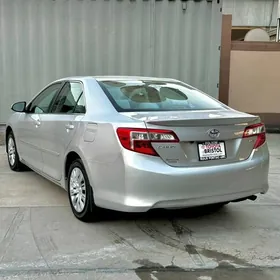 Toyota Camry 2011