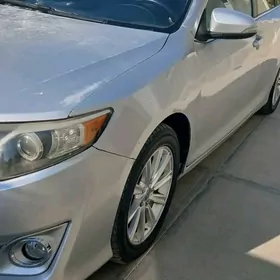Toyota Camry 2013