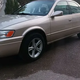 Toyota Camry 1998