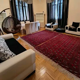 PODWOÝSKIÝ/4-KOMNAT.ELITKA