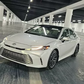 Toyota Camry 2024