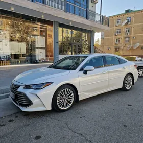 Toyota Avalon 2022
