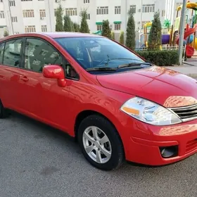 Nissan Versa 2010