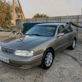 Toyota Avalon 1999
