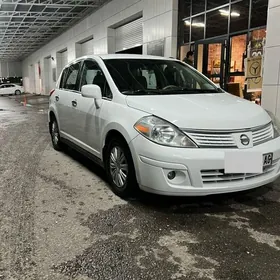 Nissan Versa 2010