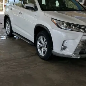 Toyota Highlander 2017
