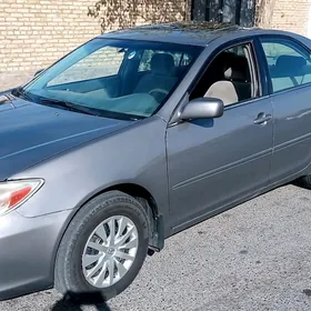 Toyota Camry 2004