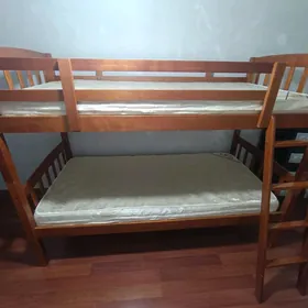 Кровать двухъярусная