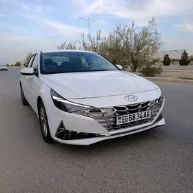 Hyundai Elantra 2021