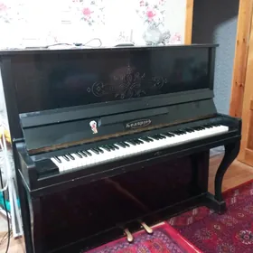 Pianino