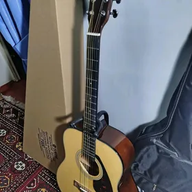 Yamaha f310 Gitara
