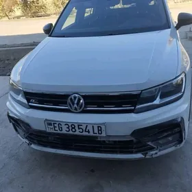Volkswagen Tiguan 2021