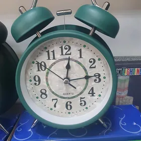 будильник с двумя колокольчика