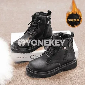 Gyzlar üçin ýyly aýakgap