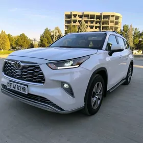 Toyota Highlander 2023