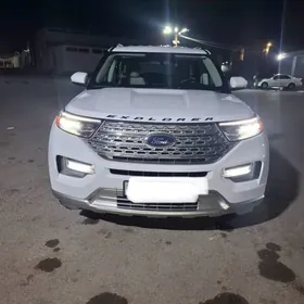 Ford Explorer 2022