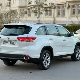 Toyota Highlander 2019