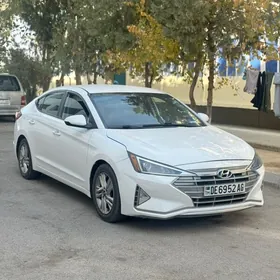 Hyundai Elantra 2020