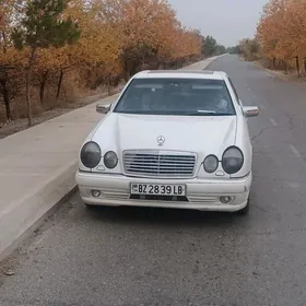 Mercedes-Benz E320 1996