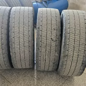 Teker Mishelin 315/70/22,5