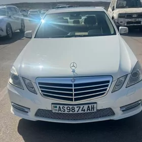 Mercedes-Benz E350 2010