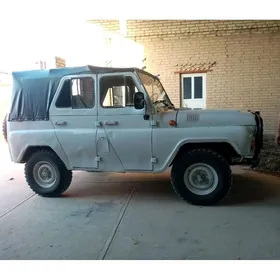 UAZ 469 2002