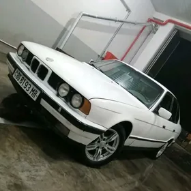 BMW 525 1993