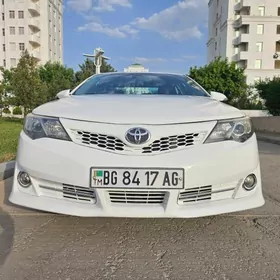 Toyota Camry 2012