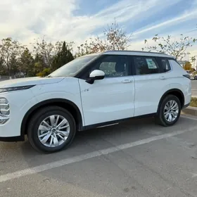 Mitsubishi Outlander 2025